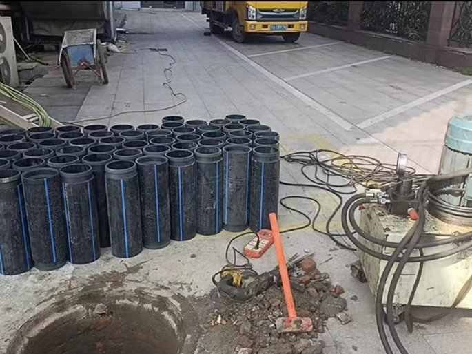 句容PE置换管厂家 DN315置换管 非开挖管短管置换